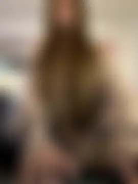 aly_golden_'s Webcam Show