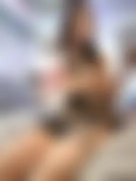 Genevieve143's Webcam Show