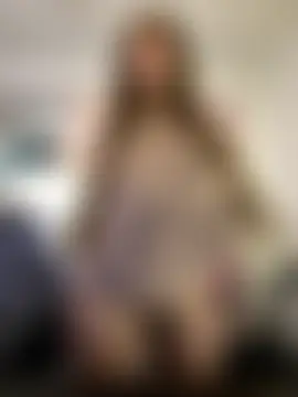 aly_golden_'s Webcam Show