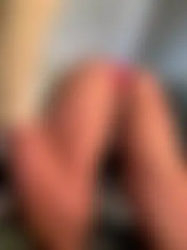 aly_golden_'s Webcam Show