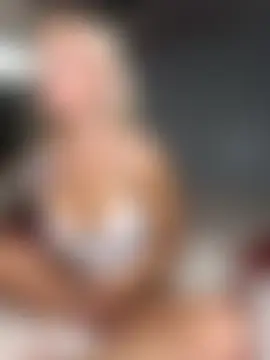 barbiedollkiley's Live Sex Cam Show