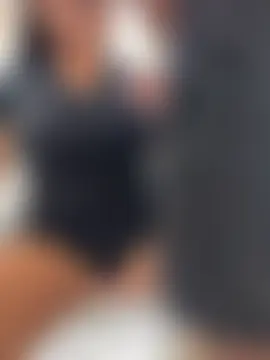 RosaliaVicky's Webcam Show