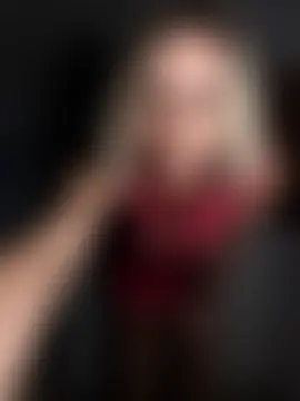 Elle_Milfa's Live Sex Cam Show