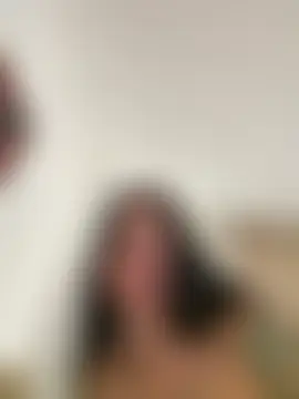 LaraHenao's Webcam Show