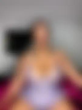 LoveBustyX's Webcam Show