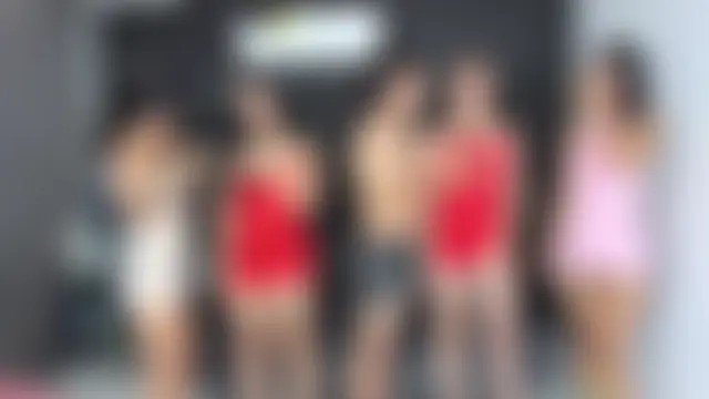 little_dolls11's Webcam Show