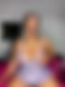 LoveBustyX's Webcam Show