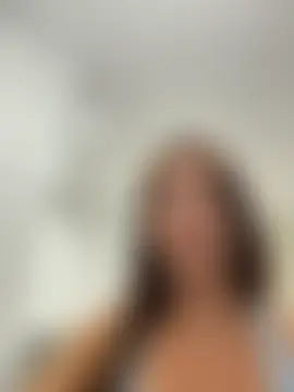 Ninabigtitied's Live Sex Cam Show