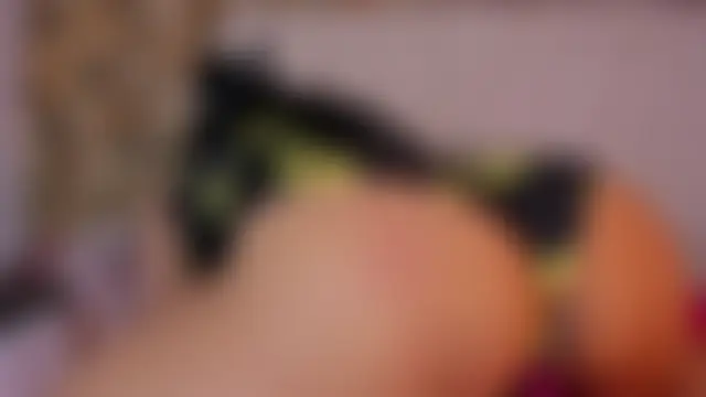 _madisonfoxxx2's Webcam Show