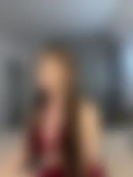 CurlyLara's Live Sex Cam Show