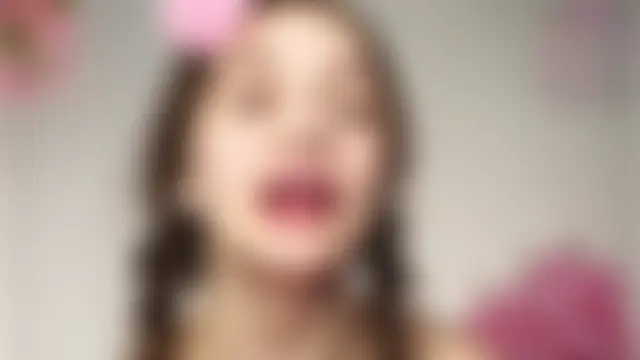 AmiLewis' Live Sex Cam Show