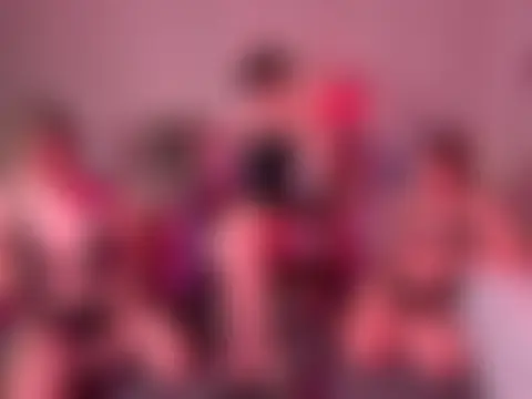 Nura_n_Sarah's Live Sex Cam Show