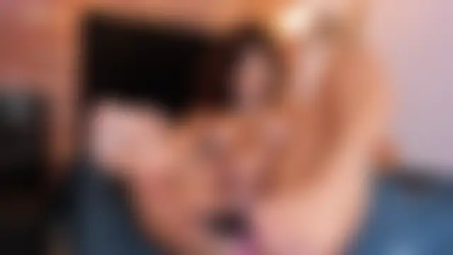 Emily_brown04's Webcam Show