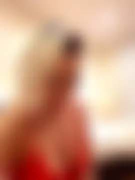 AureliaDoux's Live Sex Cam Show