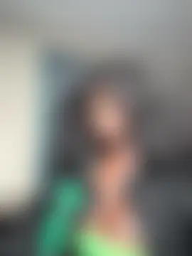 WomanNextdoor1's Webcam Show