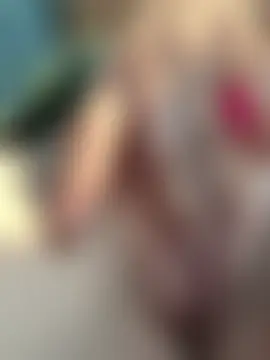 GoldenFlameGoddess' Live Sex Cam Show