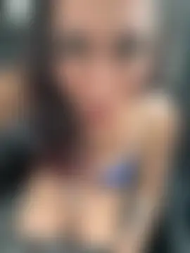 YourQueen18's Webcam Show