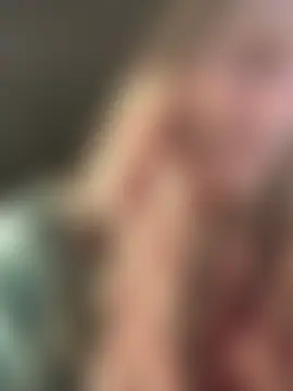 GoldenFlameGoddess' Live Sex Cam Show