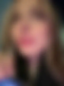 LoraaDoll's Live Sex Cam Show