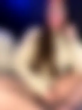 chellerayy's Webcam Show