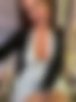 therealbeverlycious' Live Sex Cam Show