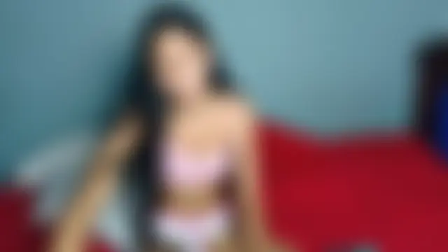 strawberrymia68's Live Sex Cam Show