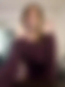 aly_golden_'s Webcam Show