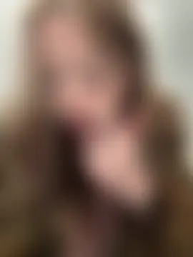 LoraaDoll's Live Sex Cam Show