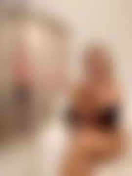 sissytrainz's Live Sex Cam Show