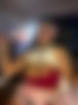 Goddesscherrired's Webcam Show