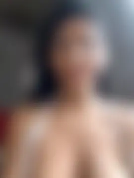 chaparritahot99's Webcam Show