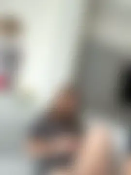 Nura_n_Sarah's Live Sex Cam Show