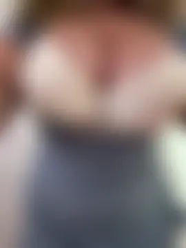 miamellycious' Live Sex Cam Show