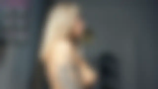 FaaBinaa's Live Sex Cam Show