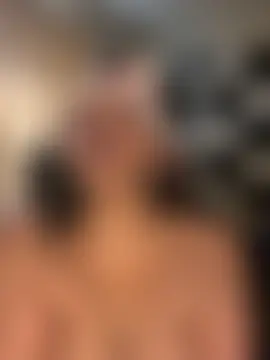 TorraeBlue's Live Sex Cam Show