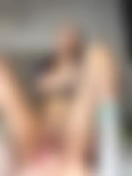 SweetieSinXXX's Live Sex Cam Show