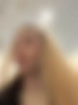 kira_mia's Live Sex Cam Show