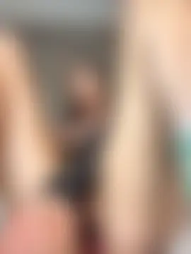 SweetieSinXXX's Live Sex Cam Show