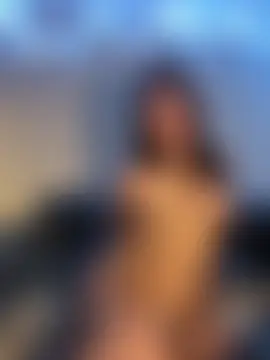 sarahsparkles20's Live Sex Cam Show