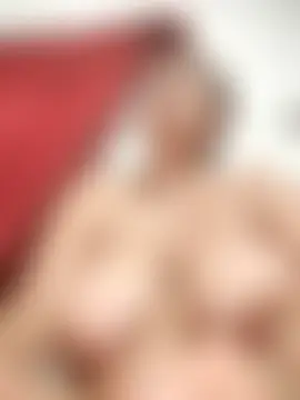 Horny-Mommy-Dirty's Webcam Show