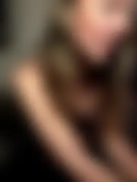 sophielove888's Live Sex Cam Show