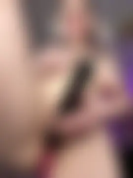 HugeBoobsAlice's Webcam Show