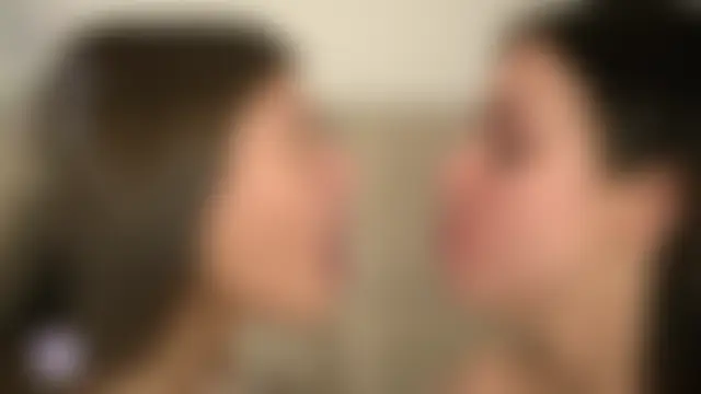 vivid_girls_vg's Webcam Show