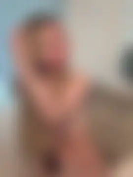 SexySaraxxoo's Live Sex Cam Show