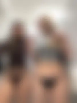 Aiko_Yumi's Live Sex Cam Show