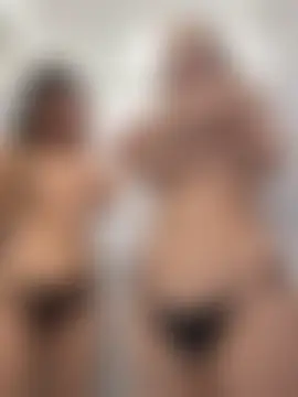 Aiko_Yumi's Webcam Show