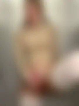 kira_mia's Live Sex Cam Show