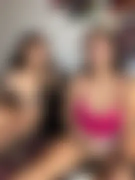 PamelaFtMia's Webcam Show