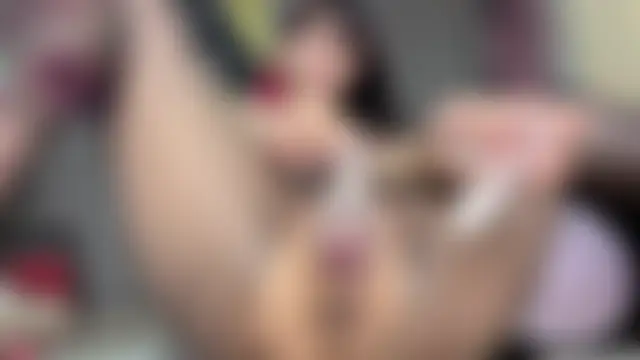 Yaya--728's Live Sex Cam Show