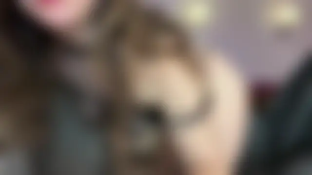 kellyvenous' Live Sex Cam Show